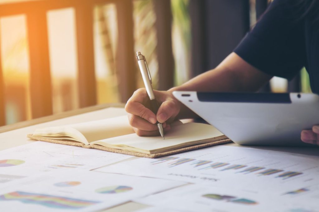 Write to influence: The art of persuasion in Content Marketing for Lead Conversion